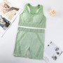 Женский спортивный комплект топ и шорты 1970
